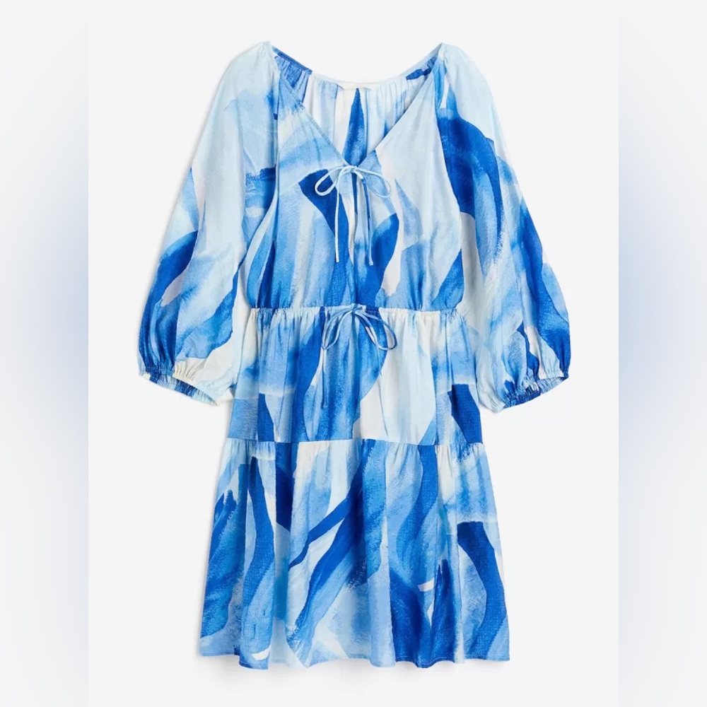 H&M Tie-detail dress